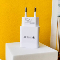 Зарядний пристрій Fast Charge LZ-706W 33Вт