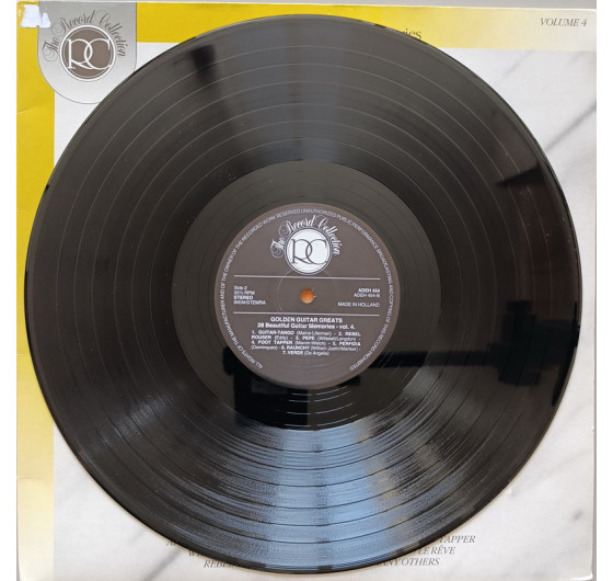 Golden Guitar Greats - 28 Beautiful Guitar Memories (2 LP)